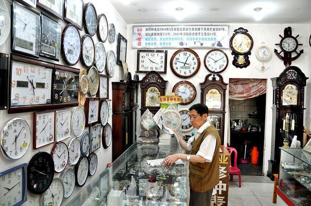 雅格鐘表店 傳承經(jīng)典，見證時(shí)光的精致藝術(shù)